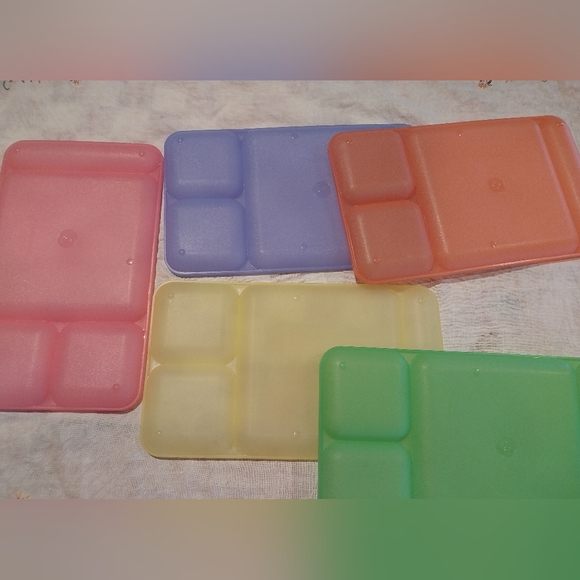 Tupperware Dining Tupperware Divided Lunch Dinner Plates Trays